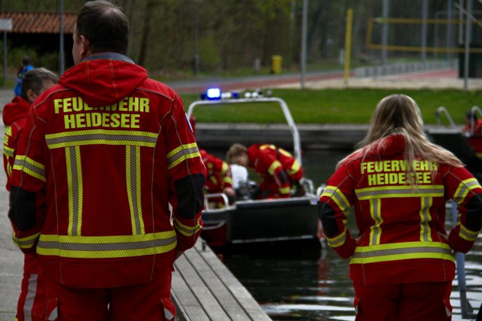 Starke Wasserverschmutzung vermutet - Feuerwehr gibt Entwarnung