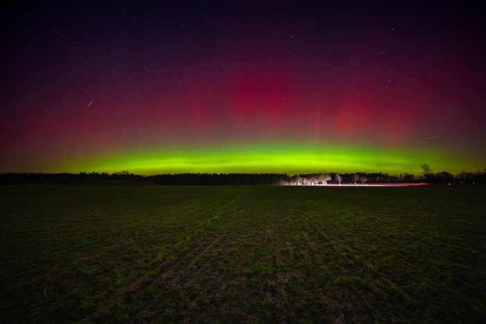 Polarlichter bis nach Brandenburg zu sehen - starker Sonnensturm zaubert farbigen Himmel